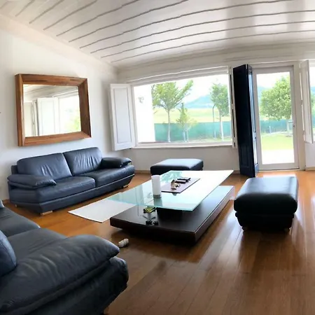 Das Oliveiras Villa Nafarros